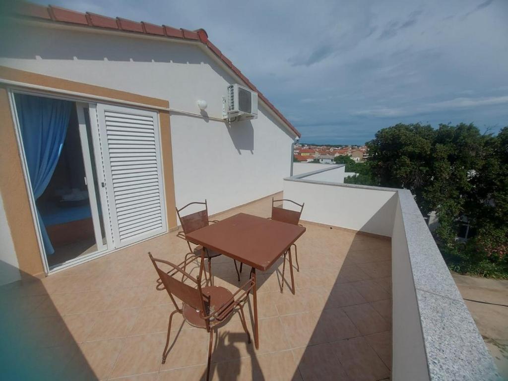 Apartments With A Parking Space Pakostane, Biograd - 22375 Bagian luar foto
