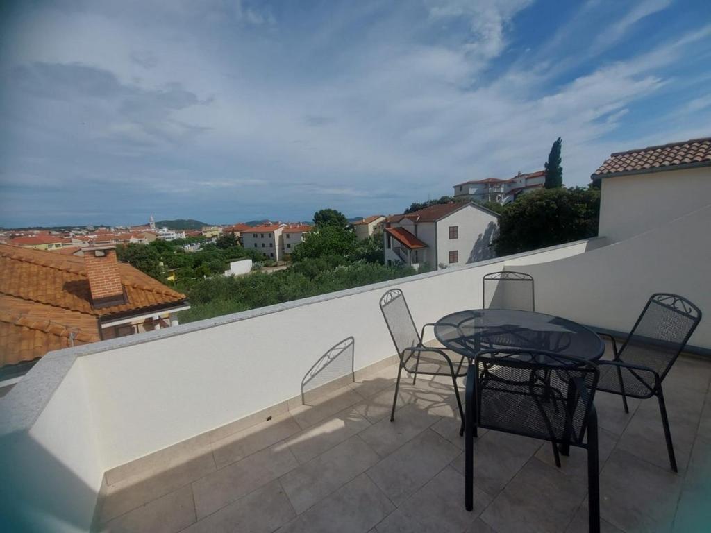 Apartments With A Parking Space Pakostane, Biograd - 22375 Bagian luar foto