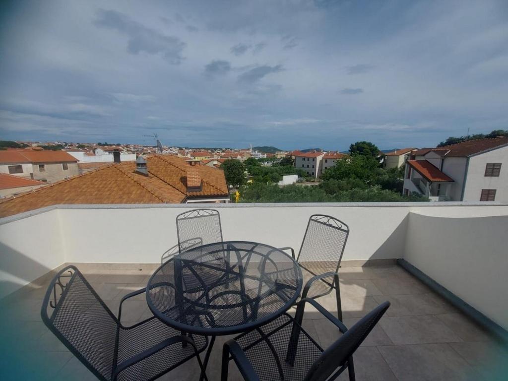Apartments With A Parking Space Pakostane, Biograd - 22375 Bagian luar foto
