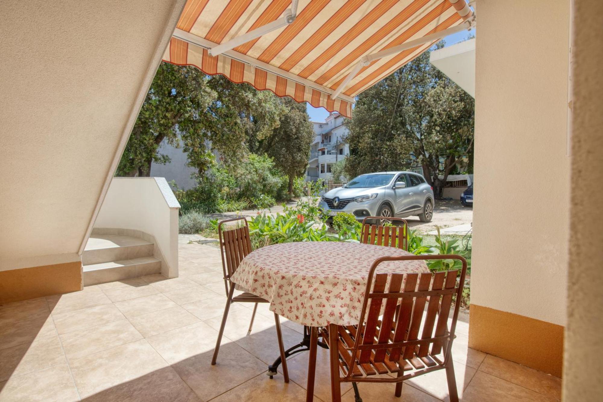 Apartments With A Parking Space Pakostane, Biograd - 22375 Bagian luar foto